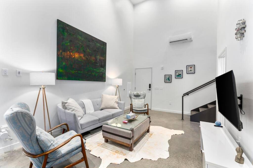 Airy And Open Corner Loft - 92 Walkscore 雷德蒙 外观 照片